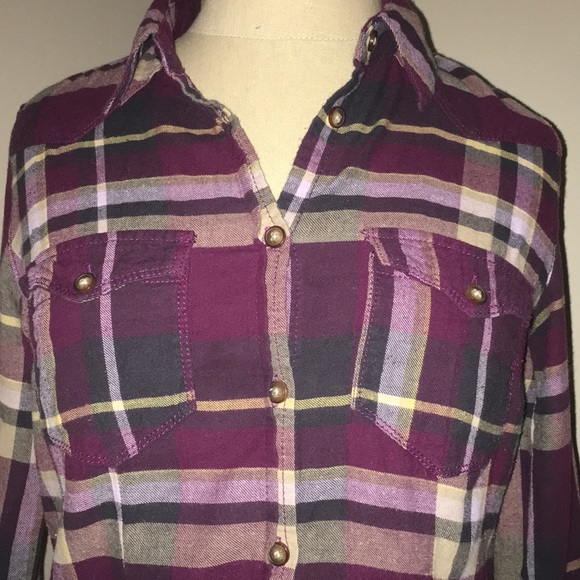 H&M Flannel - Picture 2 of 5